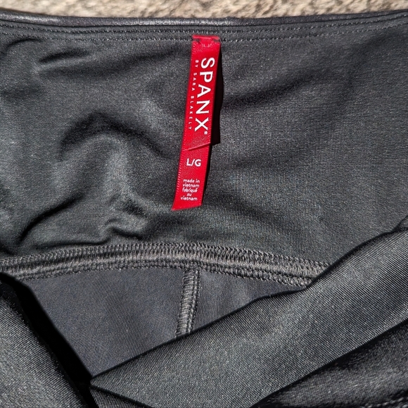 SPANX Faux Leather Leggings Black Large - Picture 7 of 10